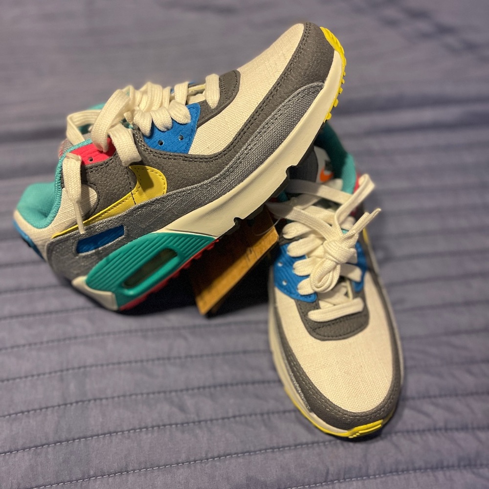 Nike Air Max Brand new size 3.5Y